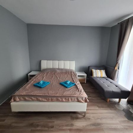 Garsoniera Zebra Appartement Braşov Buitenkant foto